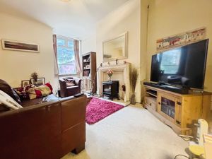 Dining room- click for photo gallery